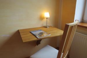 Spiekeroog Foto 2 Schreibtisch im Schlafzimmer