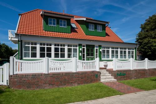 Ferienwohnung Us Spiekeroog - Haus Bullerbü